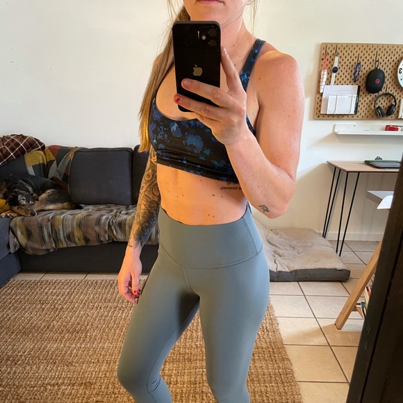 Lululemon bra - Picture 4 of 5